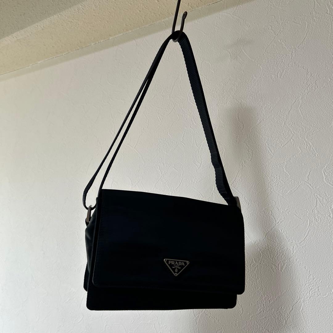 PRADA ミニバッグ