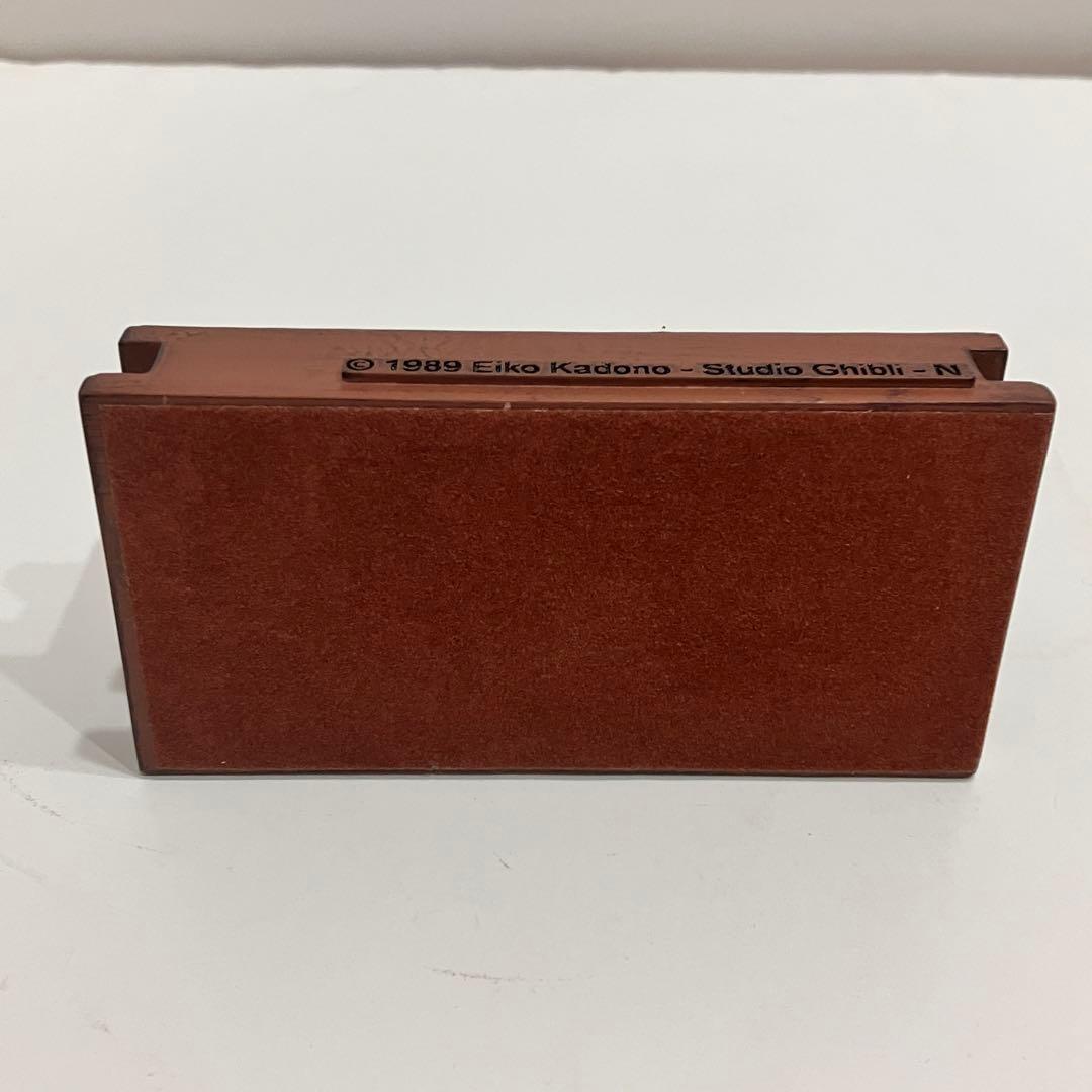 スタジオジブリ 魔女の宅急便 カレンダー 2018 コリコの街でお買い物　ジジ