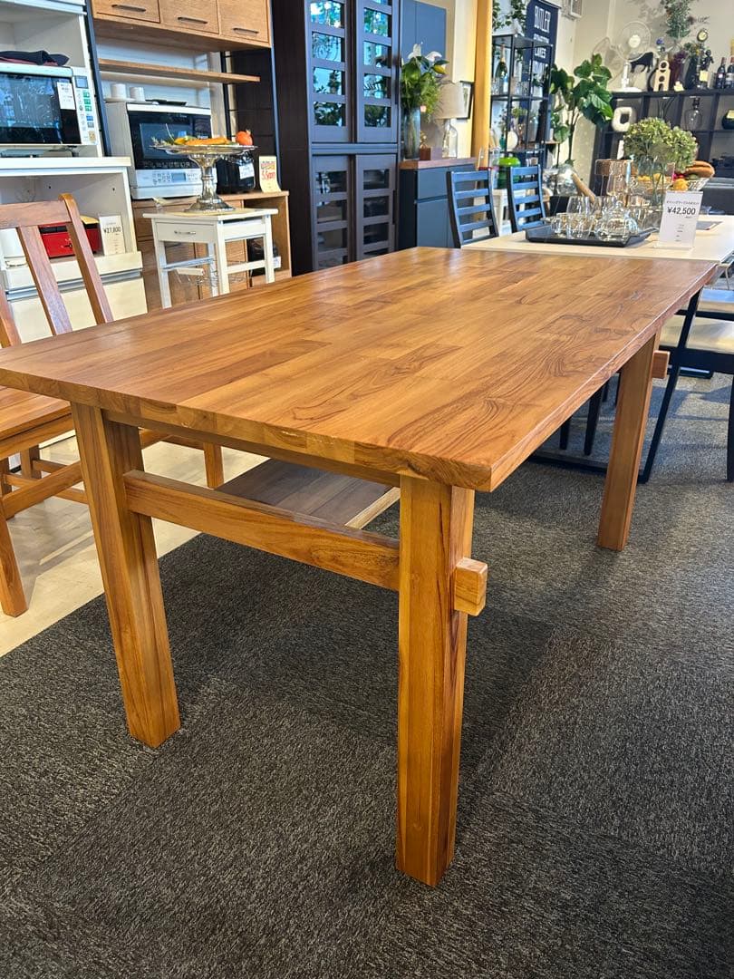 ウニコ　UNICO 木製　ダイニングテーブルのみ