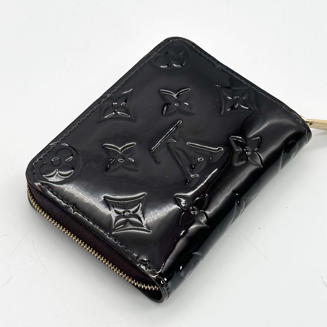 美品 ジッピーパース ヴェルニ アマラント モノグラム 小銭入れ