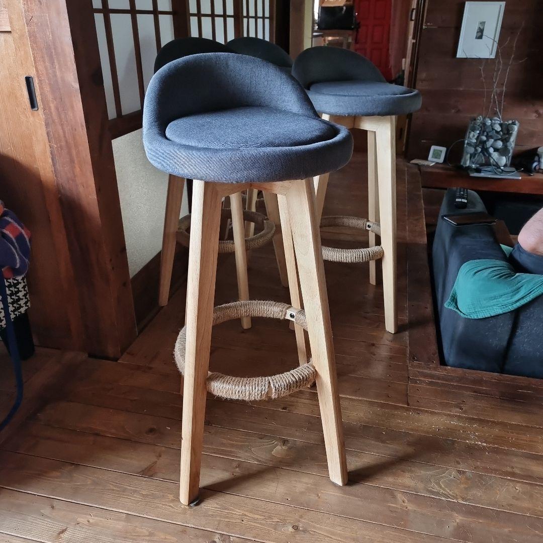 あ*い様 ４脚 カウンターチェア スツール木製 360度回転 足置き付き ハイチ