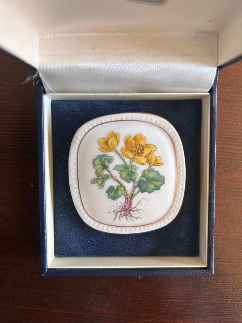 ロイヤルコペンハーゲン 花柄 ブローチ 北欧ヴィンテージブローチ