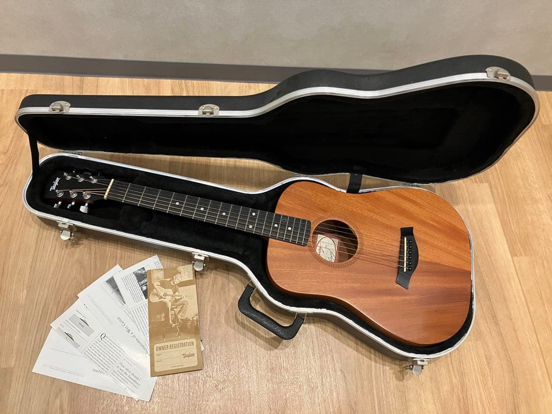 ☆Taylor テイラー☆305☆Baby Taylor☆アコースティックギター Made