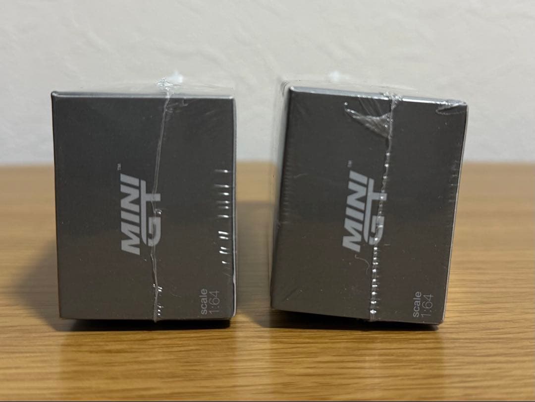 新品未開封 ポルシェ 911 ダカール 1/64 MINI GT Dakar