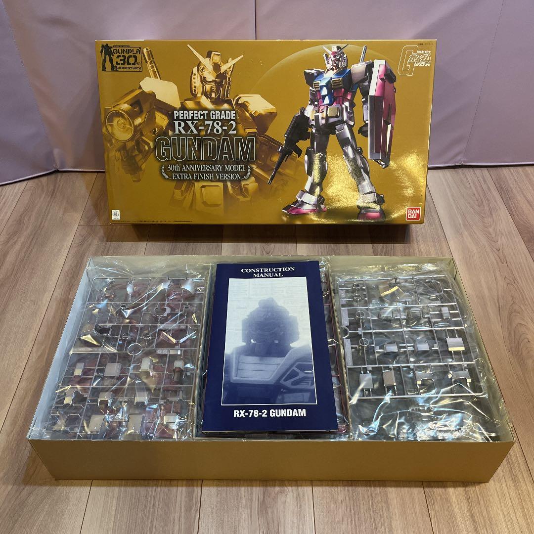 PG RX-78-2 ガンダム 30周年限定モデル エクストラフィニッシュ