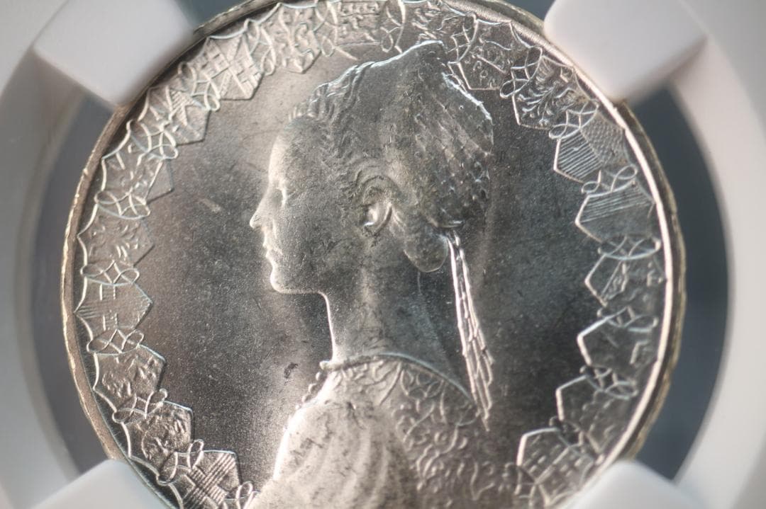 イタリア 1966年 500リラ銀貨 ルネサンス風の女性胸像 シルバーコイン