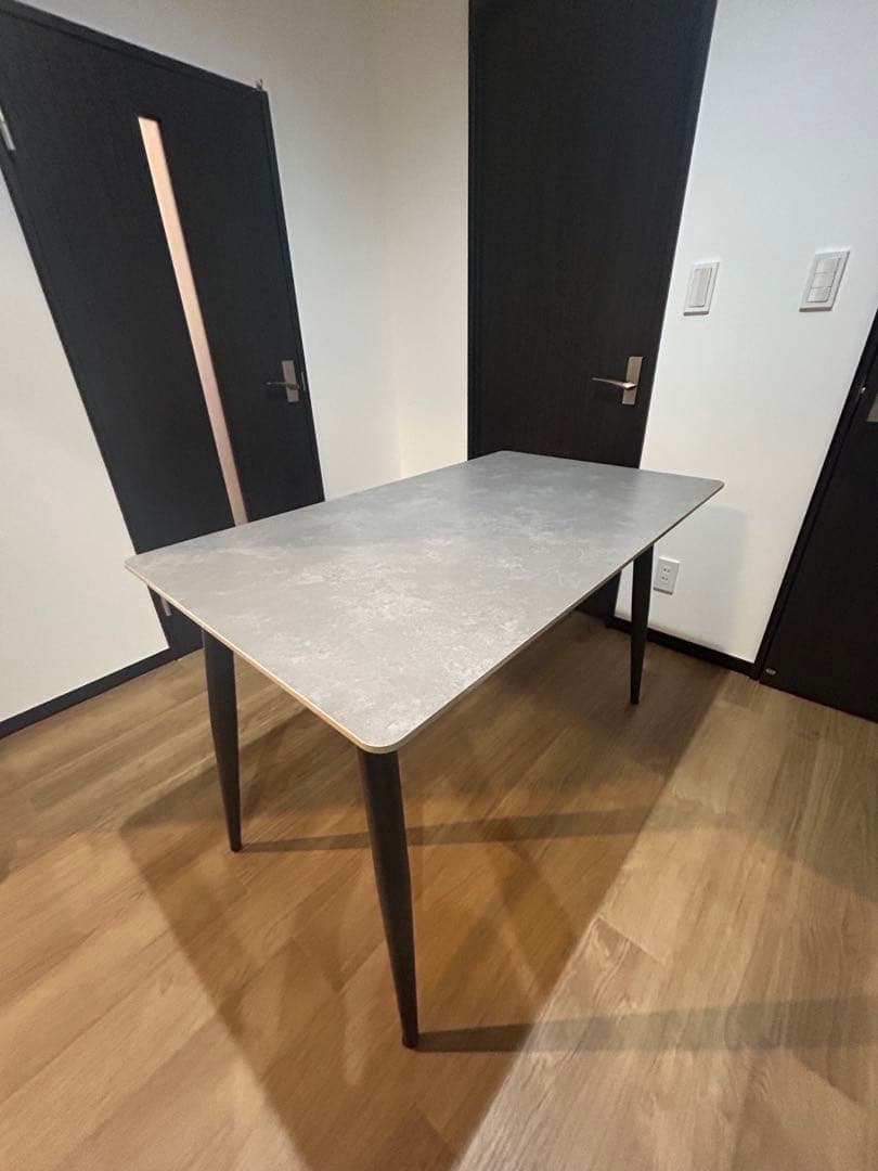 【超美品】セラミック　ダイニングテーブル