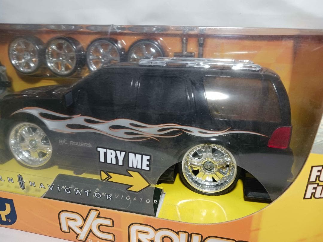 Jada DUBCity R/CRollers リンカーンナビゲーター 1/18