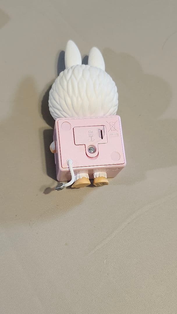 ポップマート★ラブブLABUBU ★ フィギュア【シークレット】