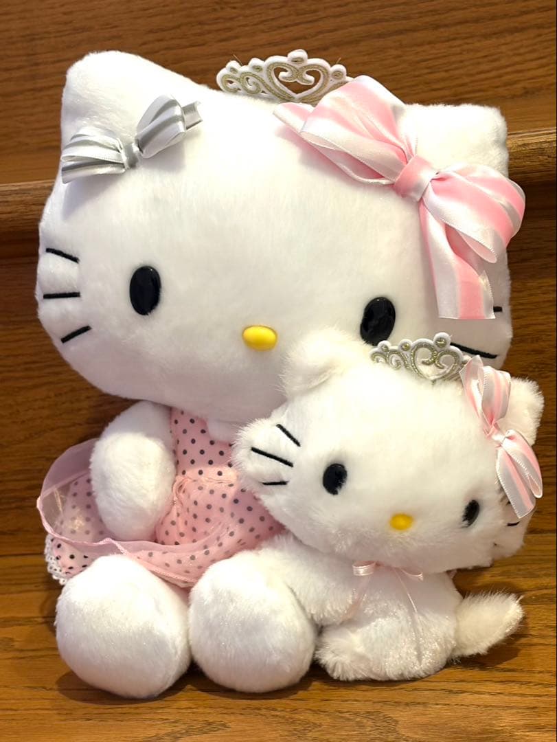 【ケース入り】ハローキティ & チャーミーキティ ぬいぐるみ