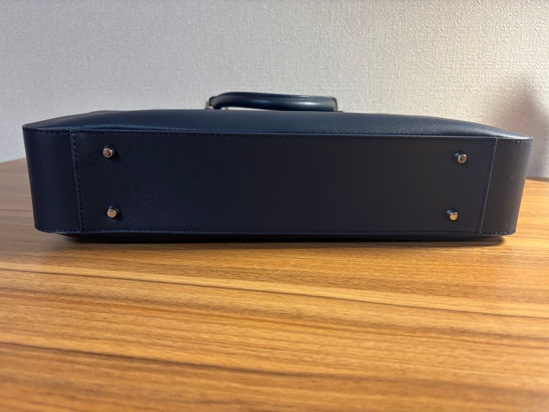 aucentic イタリアンレザー ビジネスバッグ