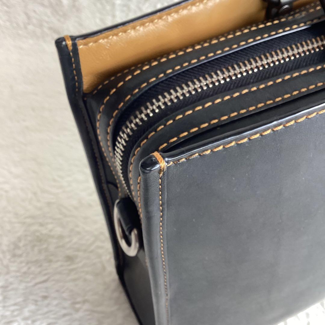 コーチ ローグ ビジネスバッグ グラブタンレザー