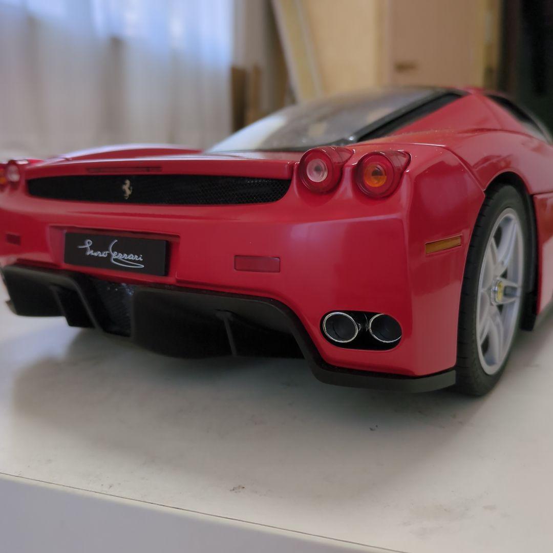 ディアゴスティーニ　エンツォフェラーリ1/10モデル