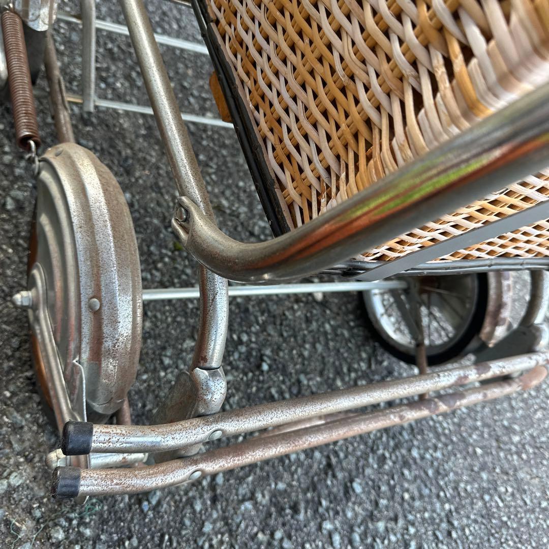 アンティーク乳母車とても可愛いホロ付きガーデンに！ペットに！