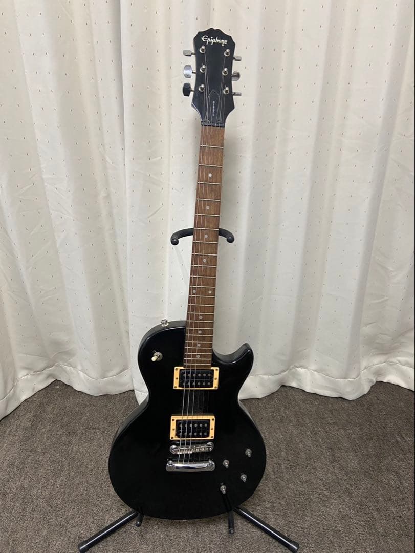 Epiphone レスポール　エレキギター ブラック ハードケース付き