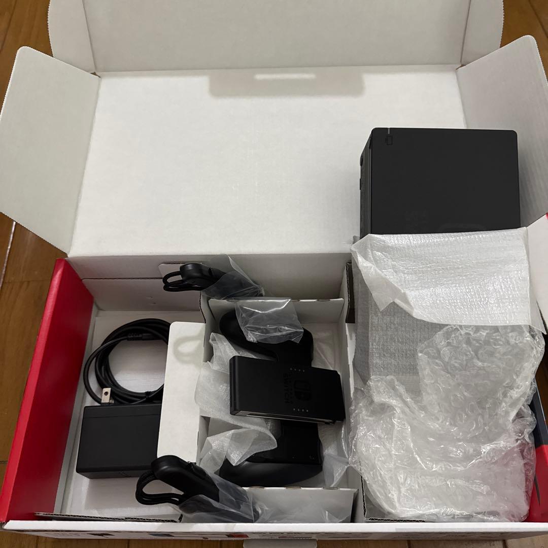 Nintendo Switch ネオンブルーネオンレッド 本体　ニンテンドー