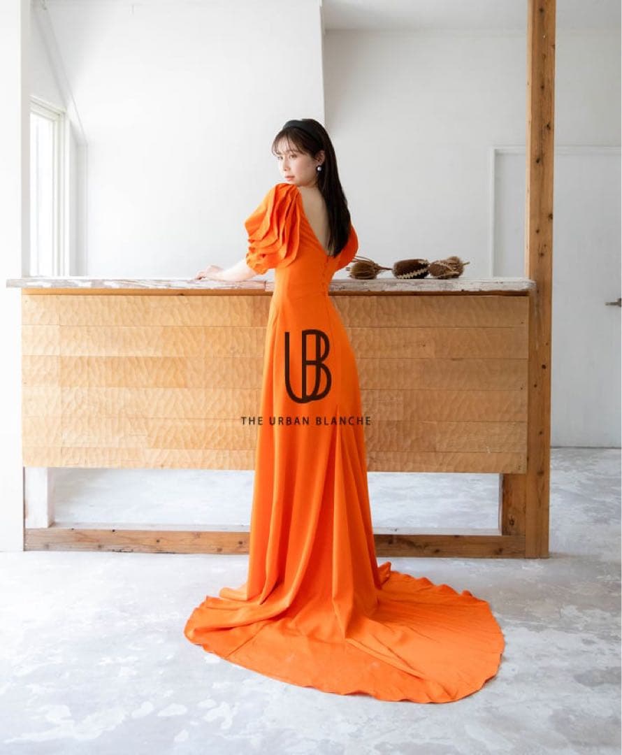 なすび様用　アーバンブランシュ　CD17 ボリュームスリーブドレス