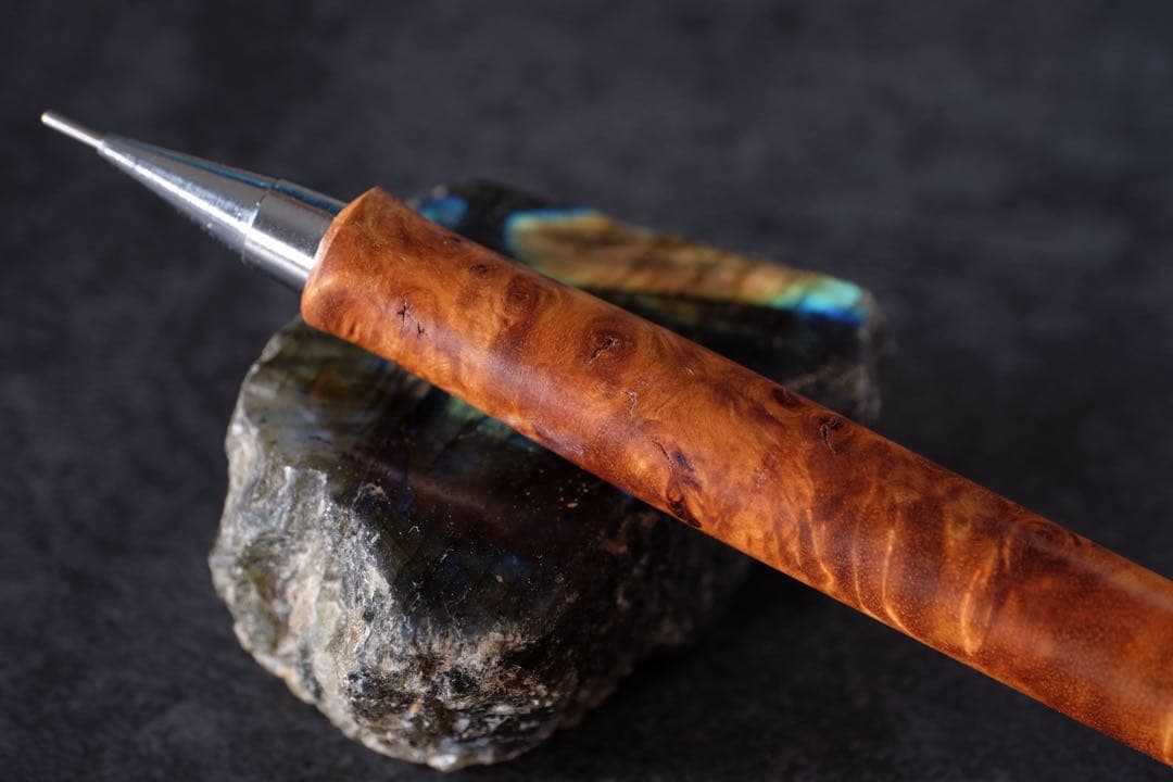 高村杢工房PG5木軸カスタムシャープペンシル0078 花梨瘤 - メルカリ