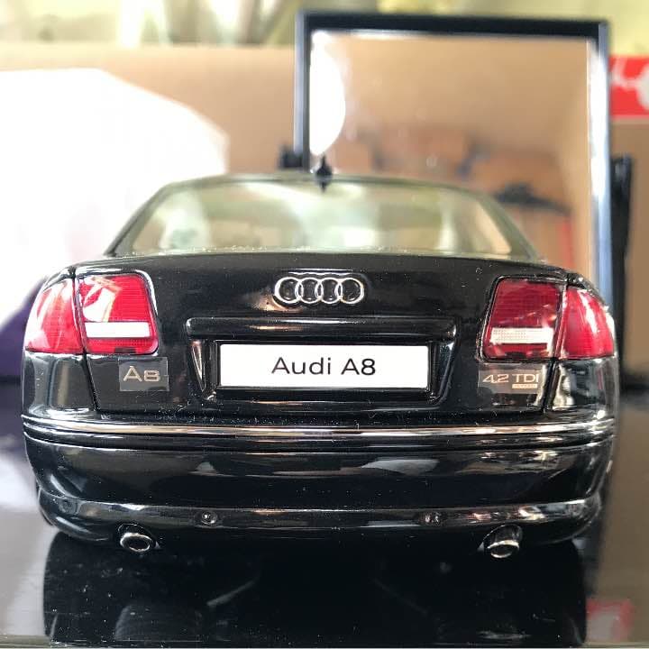 1/18 アウディA8 4.2 TDI カスタム