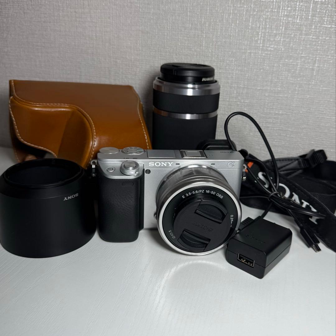 SONY α6400 ミラーレスカメラ 本体とレンズセット Amazon | SONY(ソニー) APS-C ミラーレス一眼カメラ α6400 ダブル