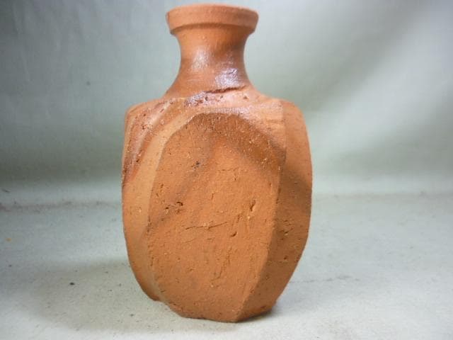 人気作家　備前焼　巨匠　原田拾六　作　備前徳利（火襷）鎬　しのぎ　ヒダスキ　緋襷