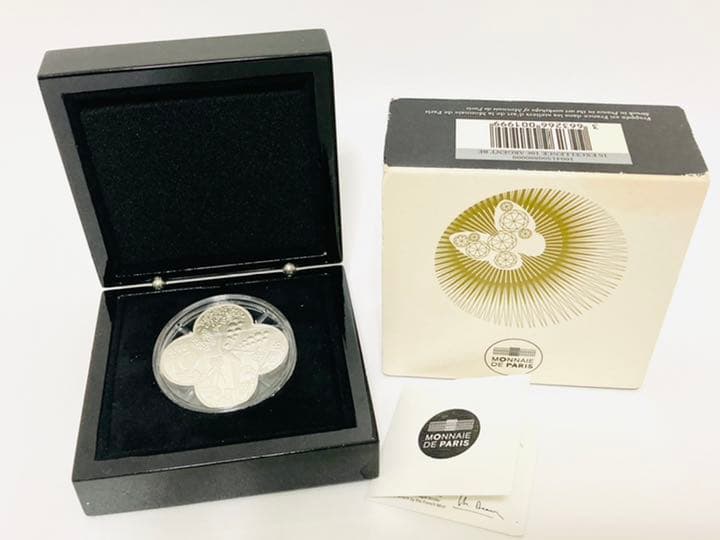 Van Cleef&Arpels ヴァンクリーフ 110周年記念 10ユーロ銀貨 - メルカリ