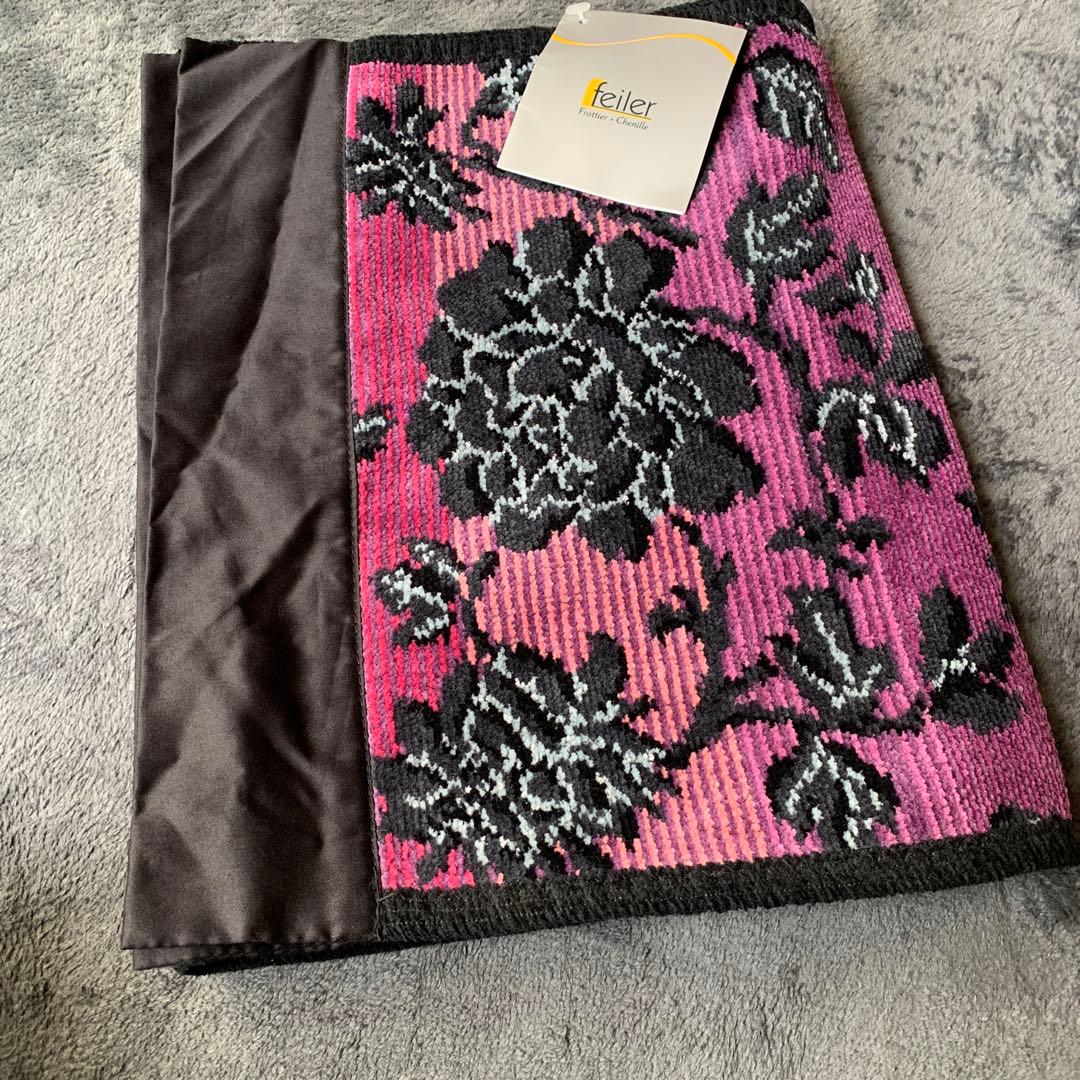 レア キラキラ素敵なFEILERタオルマフラー テーブル