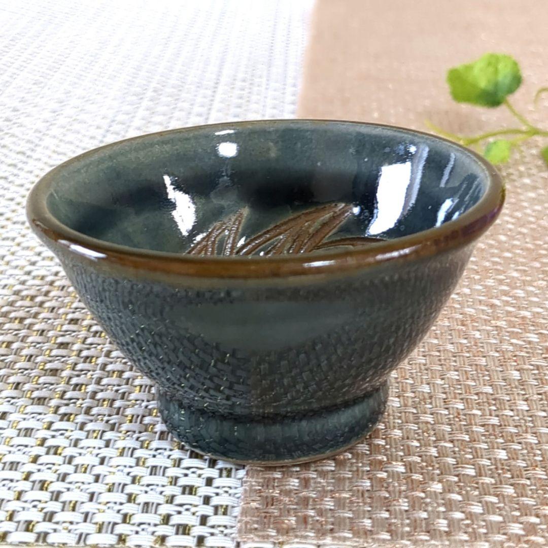 みいみい様❢ 沖縄やちむん 壺屋焼 宮陶房 宮城須美子 蟹 魚紋