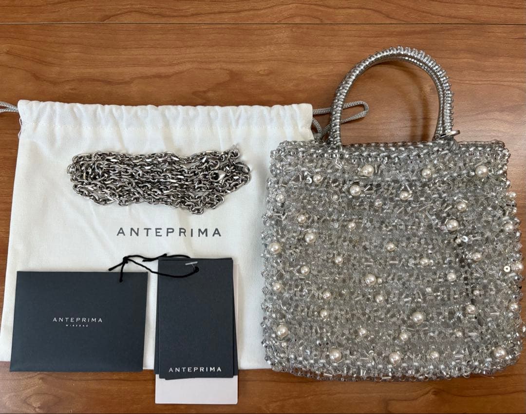 ❤︎　ANTEPRIMA ペルラ グリッター/スクエア スモール/シルバー