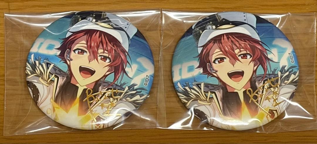 アイナナ IDOLiSH7 七瀬陸 ブラホワ缶バッジ2点 - メルカリ