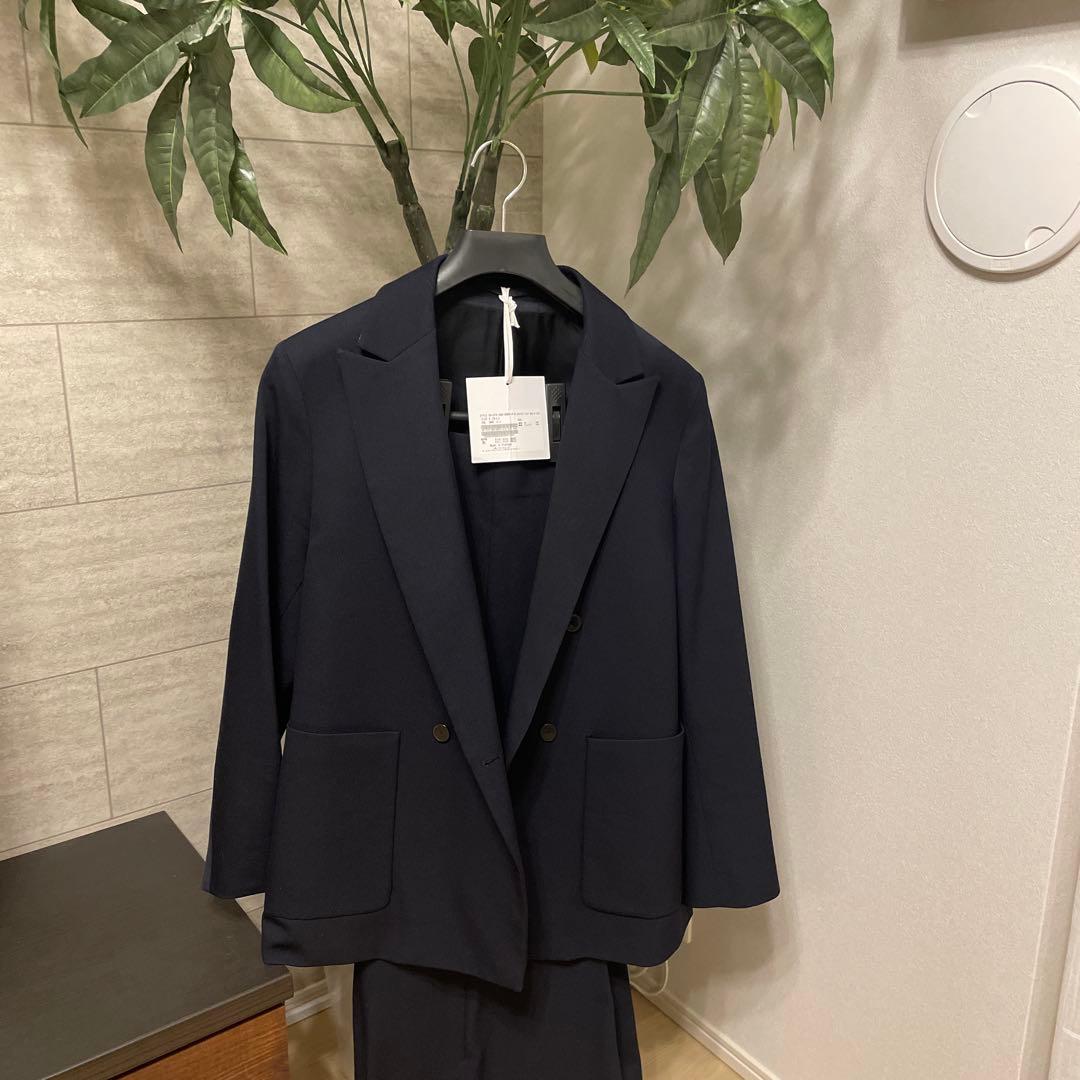 未使用級　定価66,000円　ネイビー ダブルスーツ ジャケット・パンツセット
