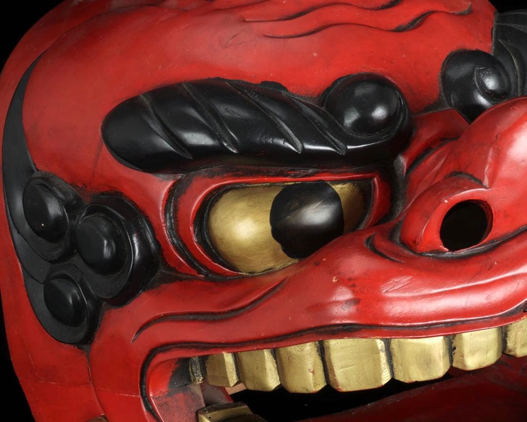 時代物 木彫獅子頭 朱漆塗金彩 幅34cm 獅子舞 神楽面 魔除 縁起物 骨董