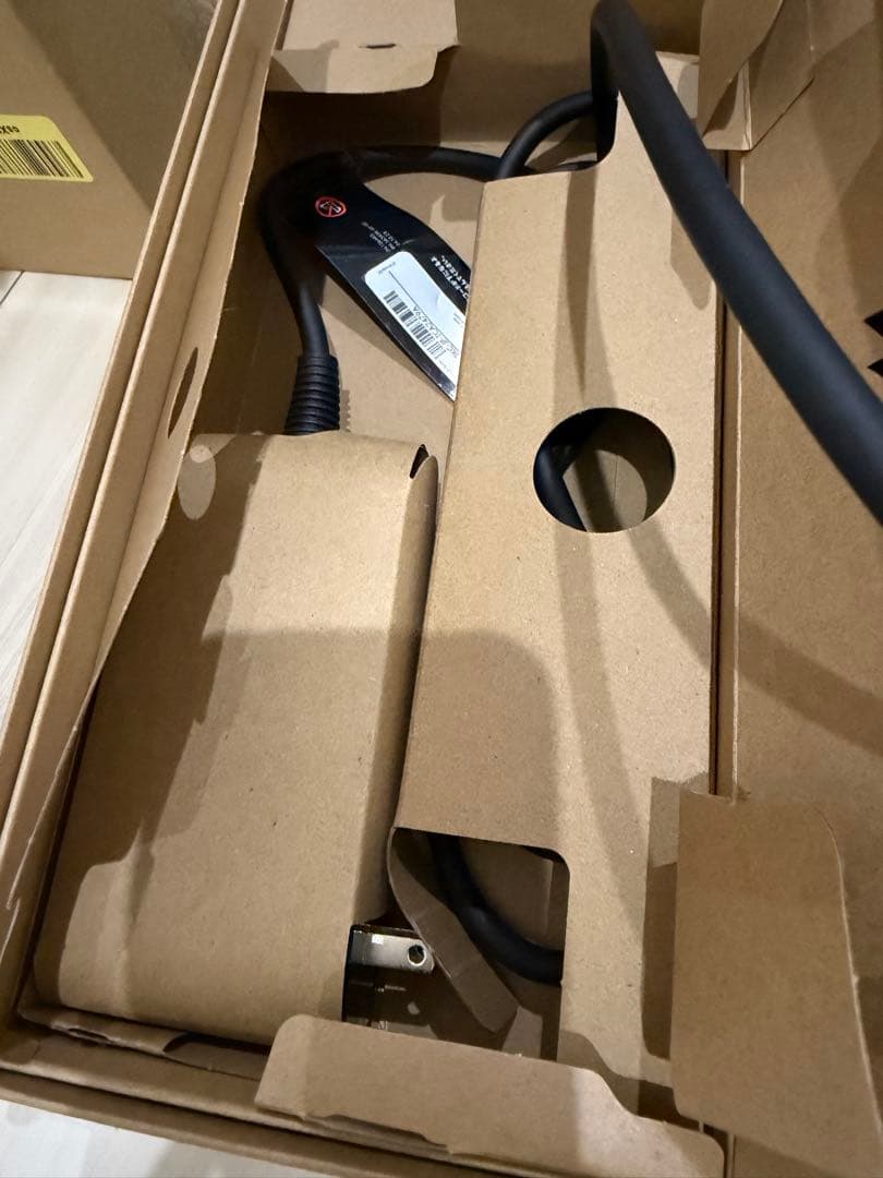 Dyson Supersonic r ヘアドライヤー HD17 最軽量モデル