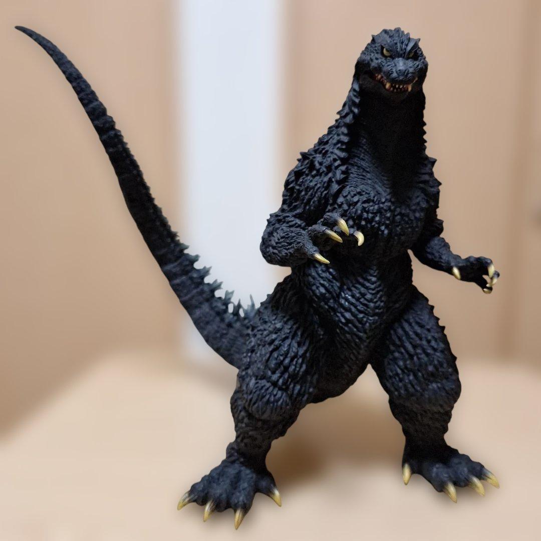 東宝30cmシリーズ酒井ゆうじ造形コレクションゴジラ2002嵐の中の攻防再販版