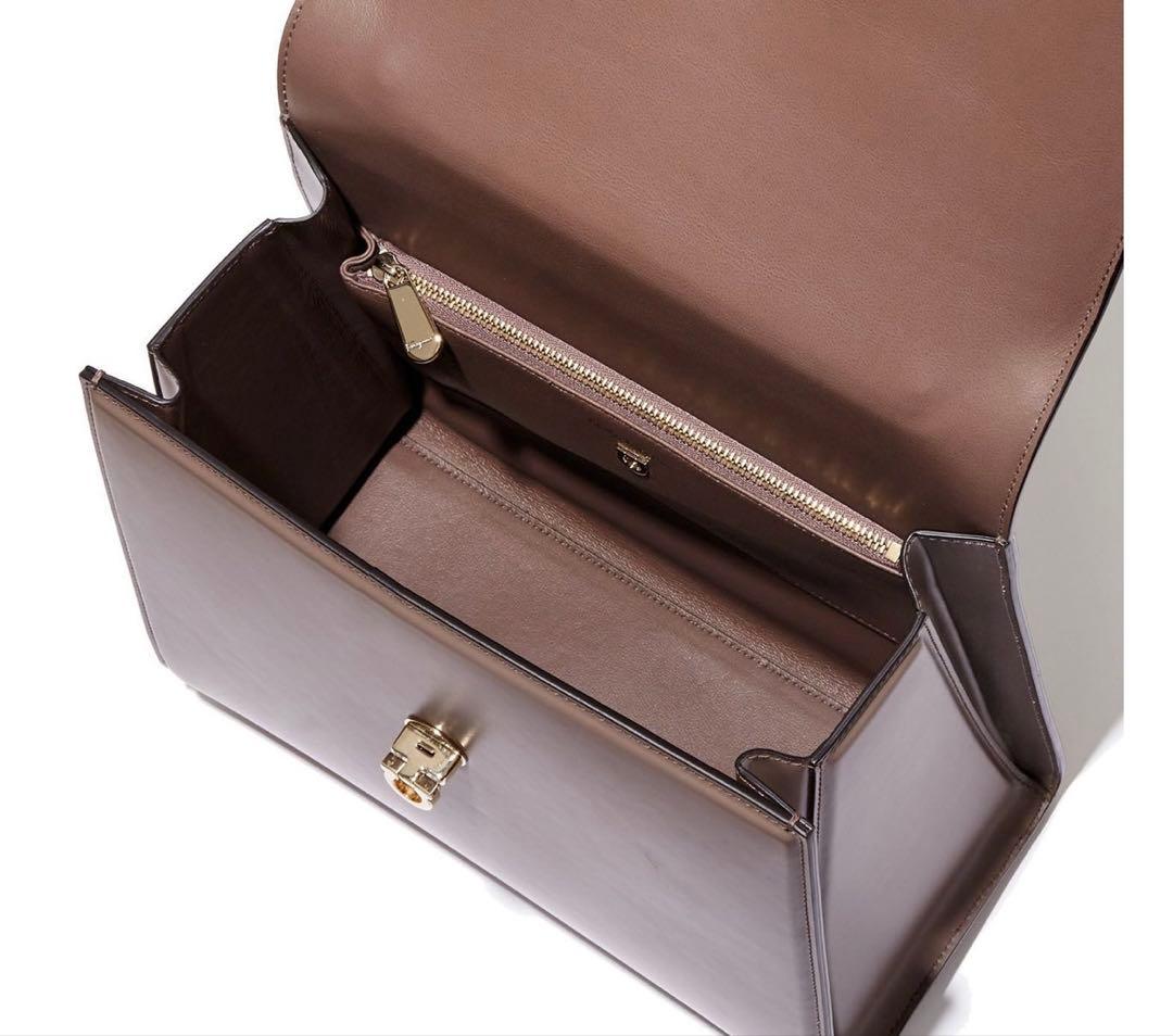 チャンミカ様【希少美品】Ferragamo Boxyz ラージ フェラガモ