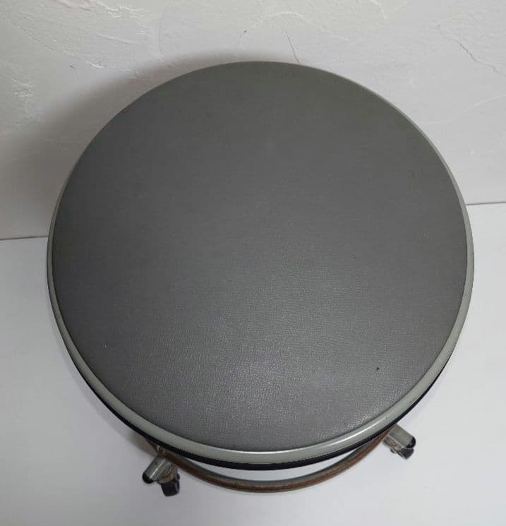 フ*ィ様 ITOKI オフィス いす 回転椅子 イス 昭和レトロ KRG-233