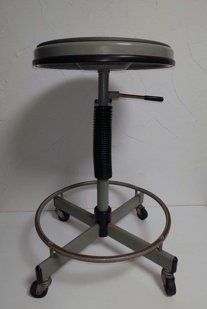 フ*ィ様 ITOKI オフィス いす 回転椅子 イス 昭和レトロ KRG-233