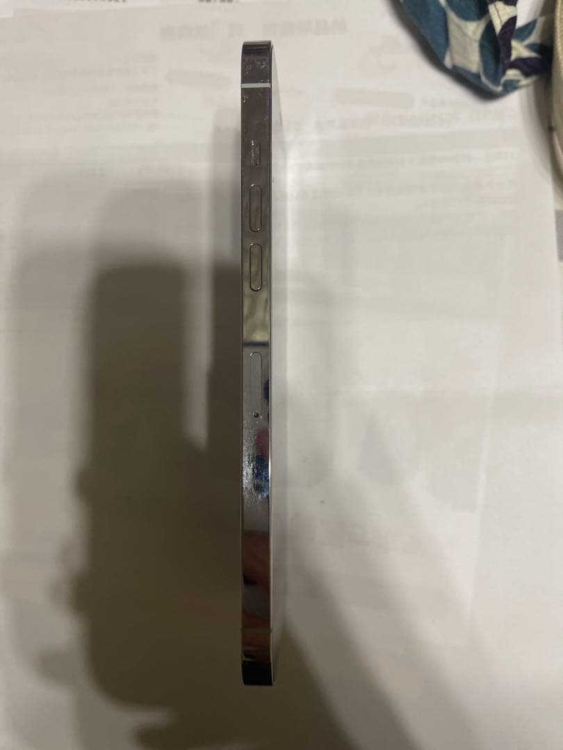 ジャンク】iPhone 12 ProMAX シルバー(※水没品) - メルカリ