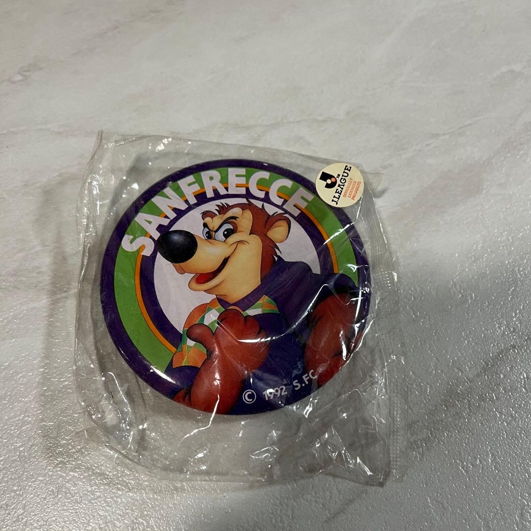 Jリーグチップスの缶バッジ 6個セット - メルカリ