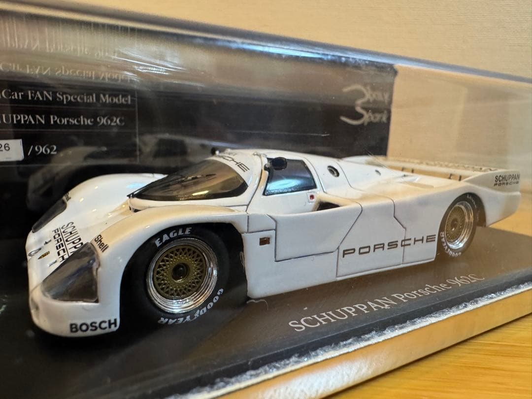 【SPARK】限定964台Porsche 962C White Schuppan