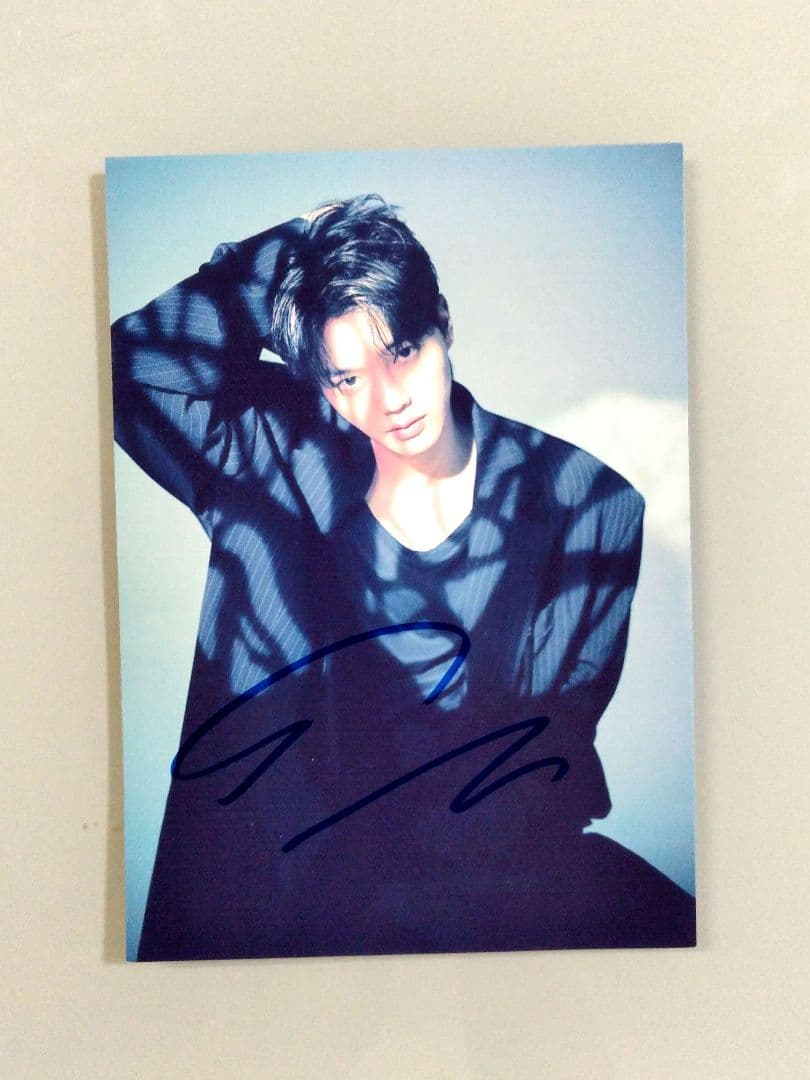 ソン・ガン直筆サイン入り2Lサイズ写真…