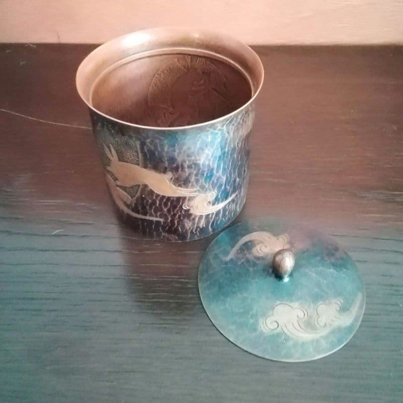 逸品　玉川堂　鎚起銅器　兎図紋　蓋物　小物入れ　煙草入れ　和骨董　アンティーク