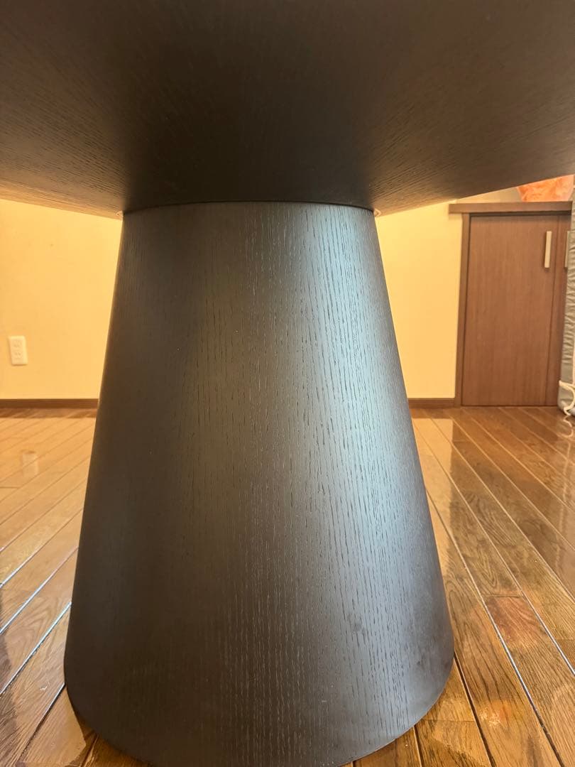 アルモニアPIANE 1350 ガラス天板 ラウンドダイニングテーブル