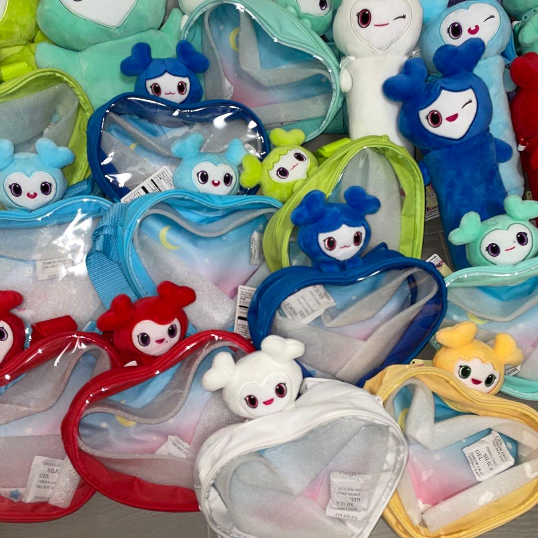 TWICE LOVELYS ぴょこきゅんボディバッグ のびふにゃポーチ 31点