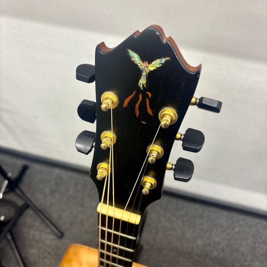 エゾ松・桜材のギター：工房yoshi（現：木の奏）製No.6 エゾ松・桜材の