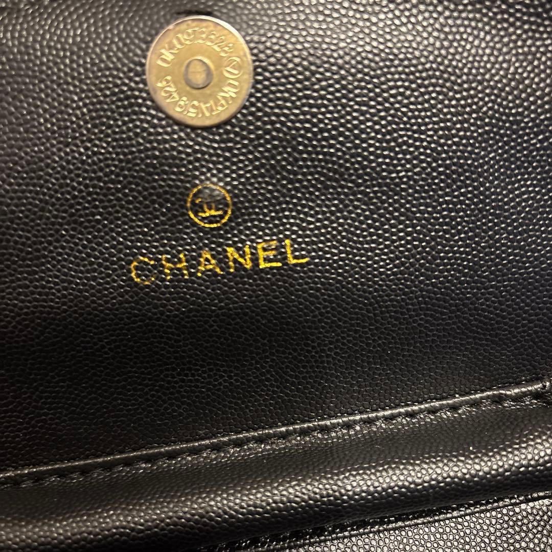CHANEL ブラックレザー ショルダーバッグ ノベルティ