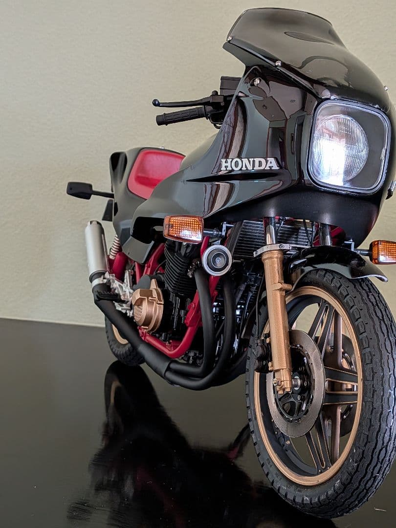 （メル64289） タミヤ　1/6ホンダCB1100R カスタム【完成品】