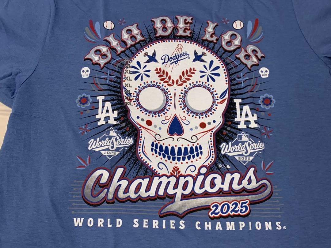 ドジャース 2025 ワールドシリーズ チャンピオン記念Tシャツ XL - メルカリ