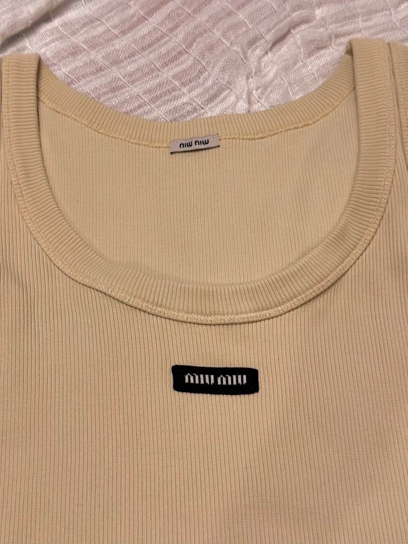 Miu Miu /ベージュ タンクトップ