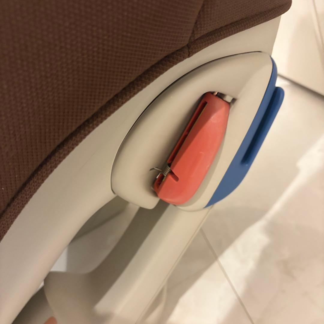 コンビ 軽量&簡単取付 チャイルドシート コッコロ シリーズ ポッソ EC